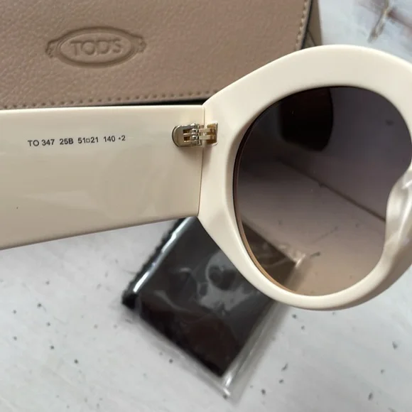 Tod\'s Cream Round Sunglasses Tod main image 2
